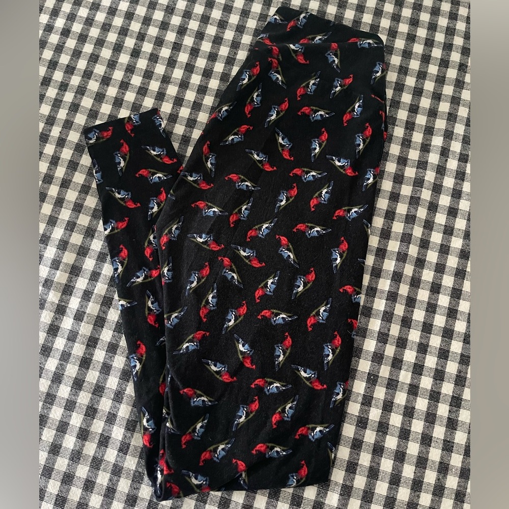 LuLaRoe Navy Blue Leggings with Red and Blue Bird Print